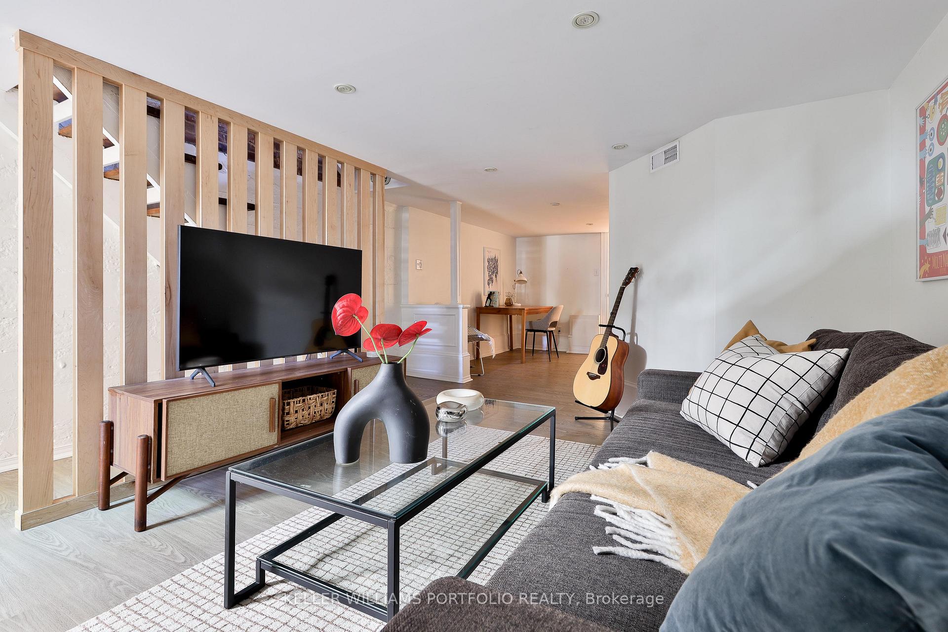 Photo 25 of 46 Blandford Street, Toronto, Oakwood Village — HOMEH