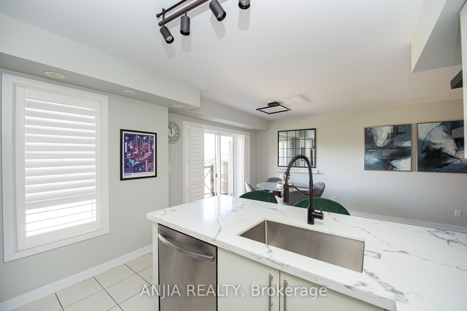 Photo 14 of Unit 207, 10 Dunsheath Way, Markham, Cornell — HOMEH