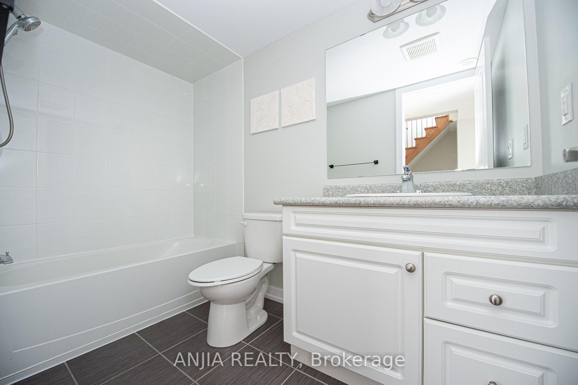 Photo 24 of Unit 207, 10 Dunsheath Way, Markham, Cornell — HOMEH