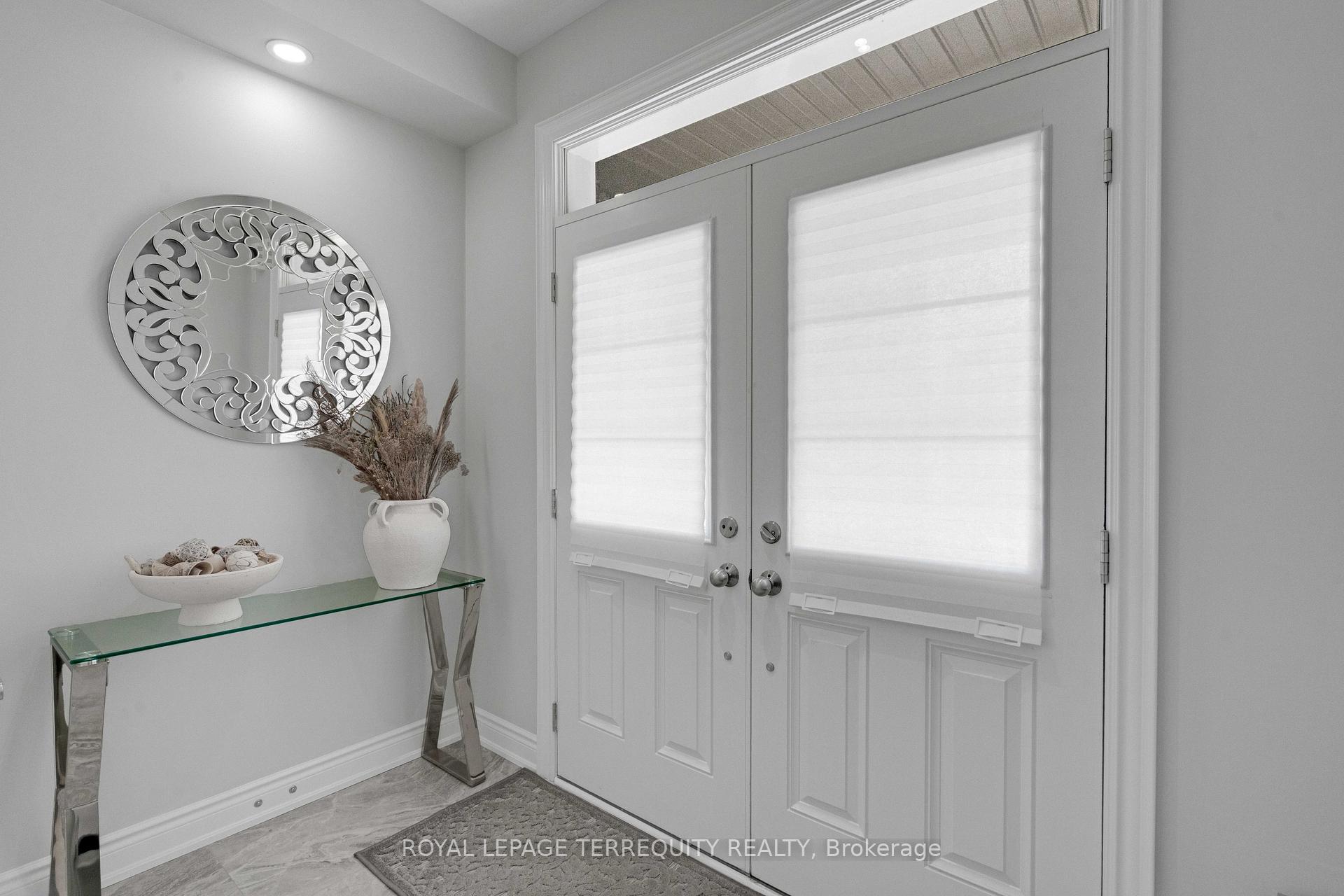 Photo 5 of 24 Hydrangea Hollow, East Gwillimbury, Holland Landing — HOMEH