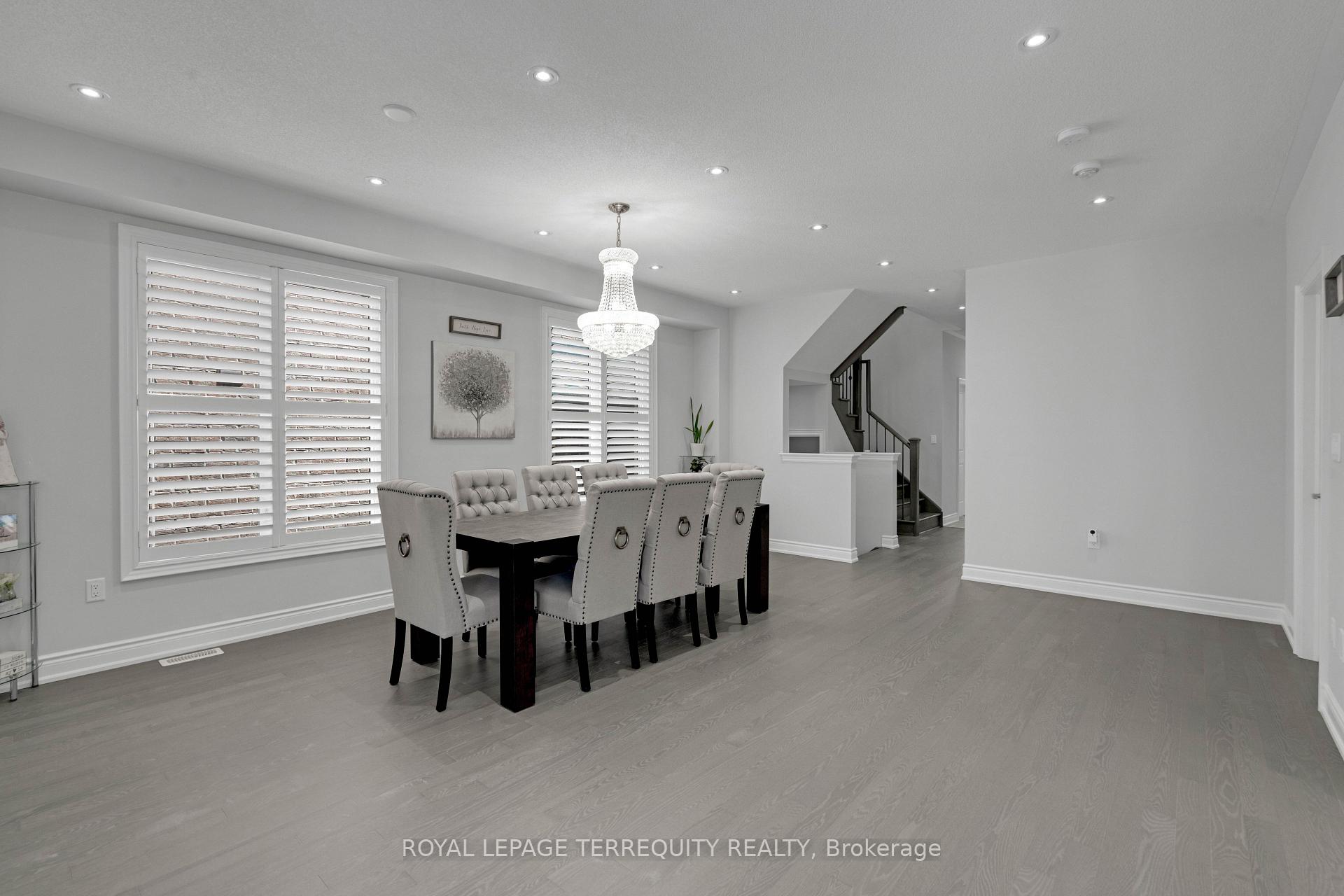 Photo 8 of 24 Hydrangea Hollow, East Gwillimbury, Holland Landing — HOMEH