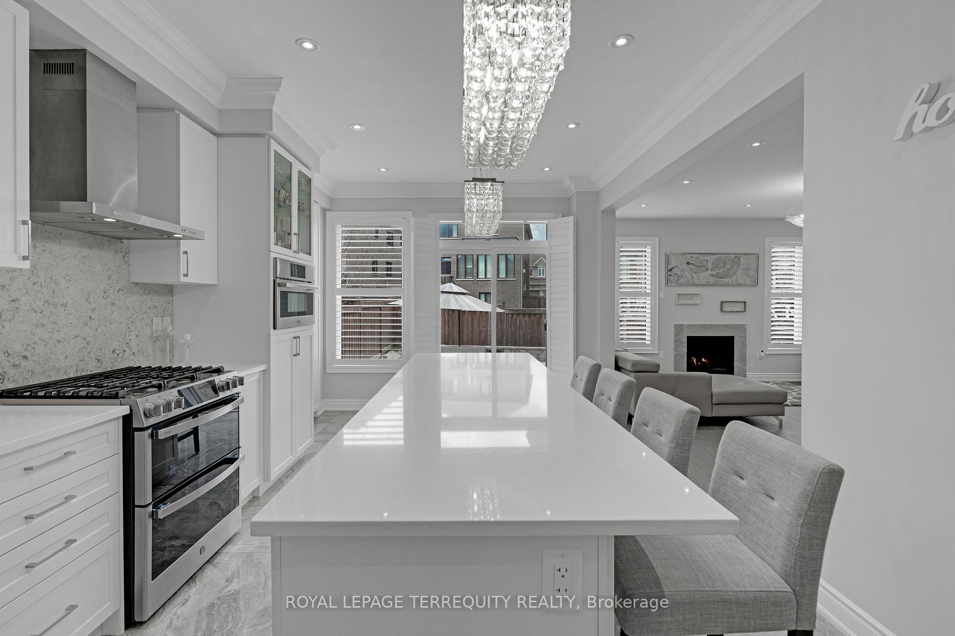 Photo 14 of 24 Hydrangea Hollow, East Gwillimbury, Holland Landing — HOMEH