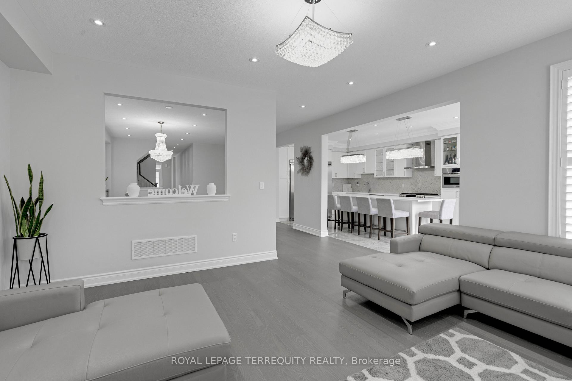 Photo 18 of 24 Hydrangea Hollow, East Gwillimbury, Holland Landing — HOMEH