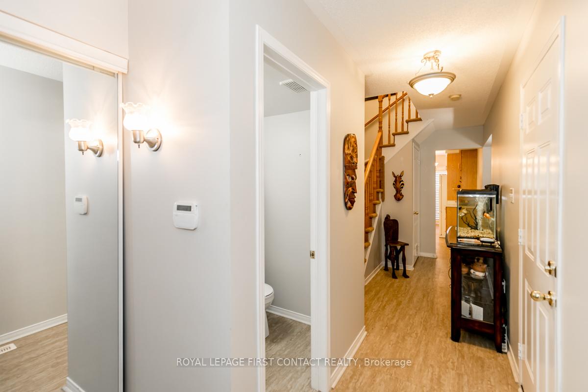 Photo 4 of 5 Kelly Place, Barrie, Allandale — HOMEH