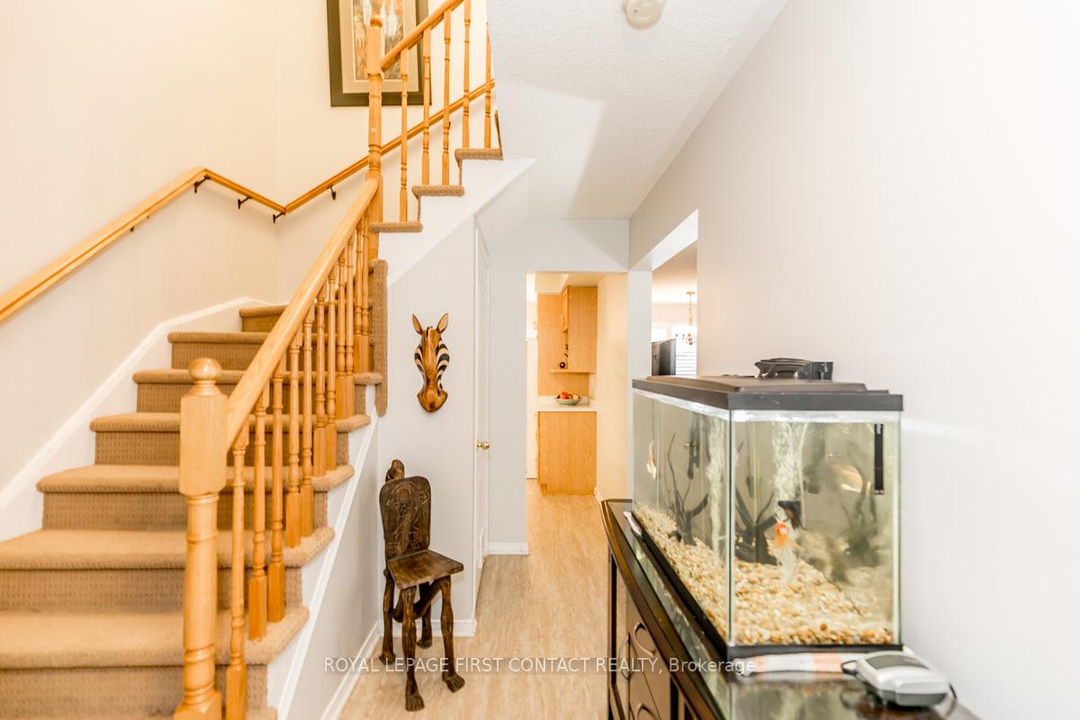 Photo 6 of 5 Kelly Place, Barrie, Allandale — HOMEH