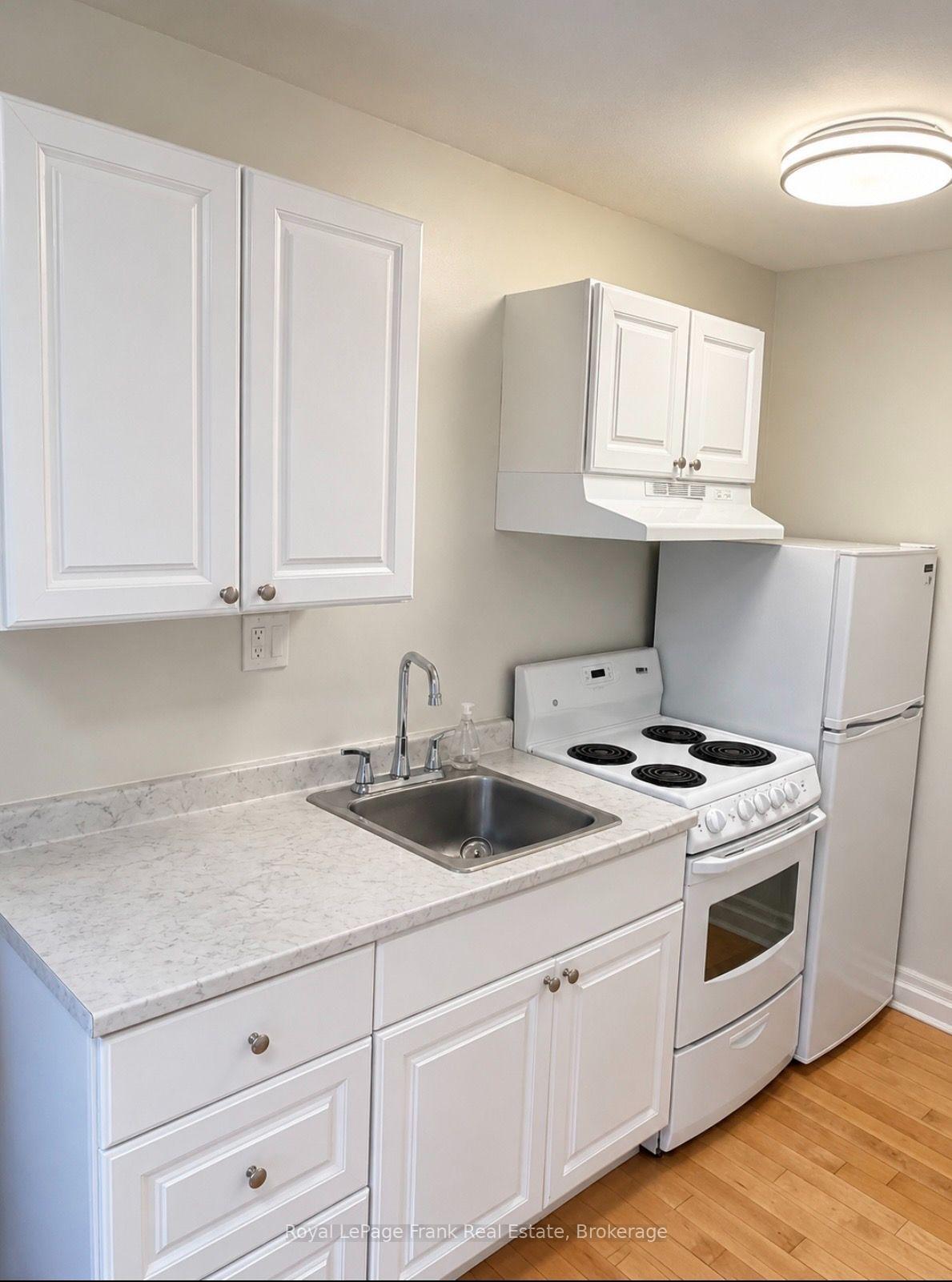 Photo 3 of 2590 Taunton Road, Clarington, Bowmanville — HOMEH