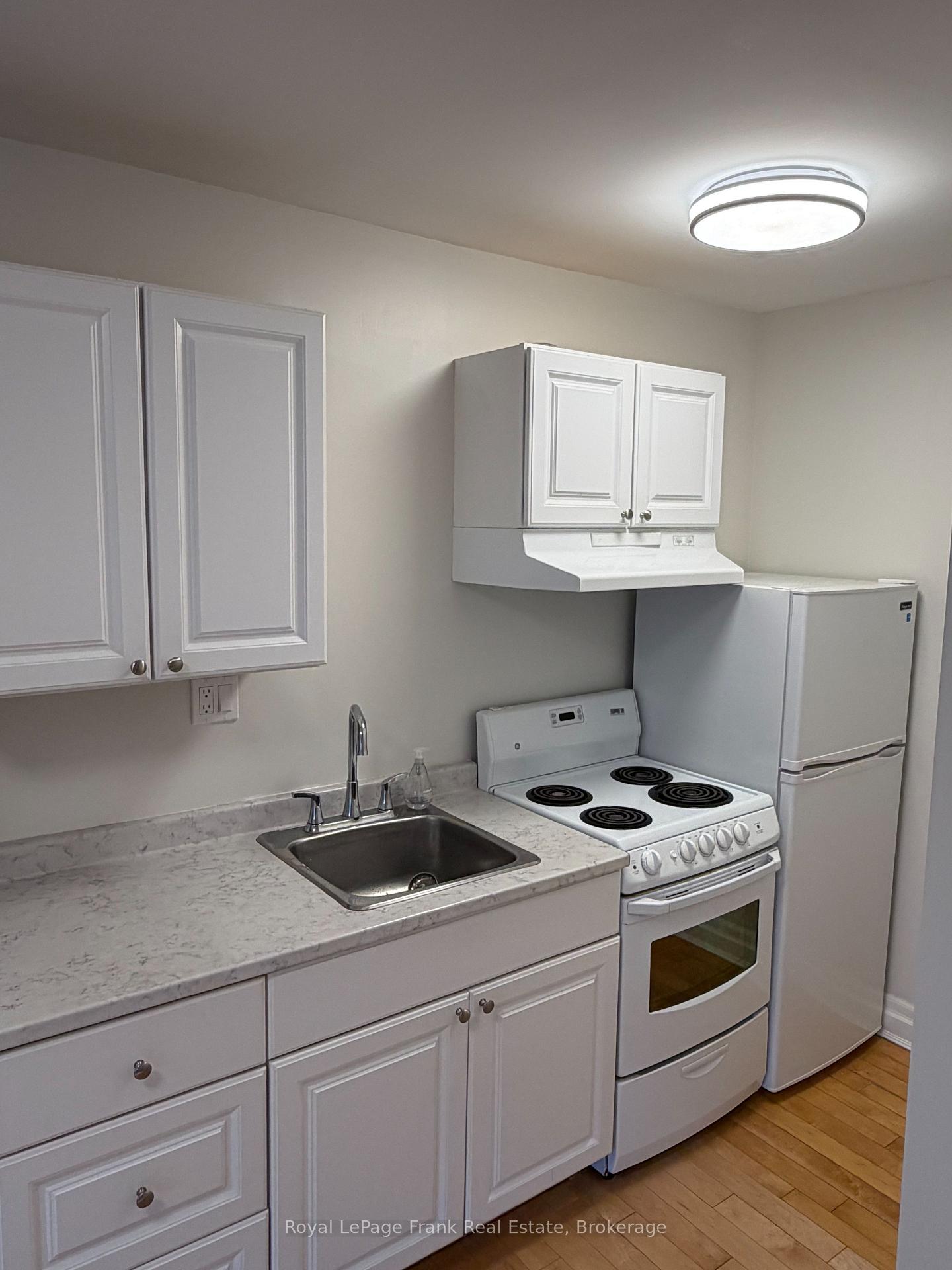 Photo 4 of 2590 Taunton Road, Clarington, Bowmanville — HOMEH