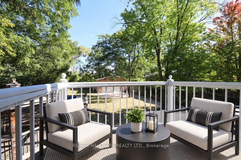 Photo 6 of 11 Brookside Drive, Mississauga, Streetsville — HOMEH