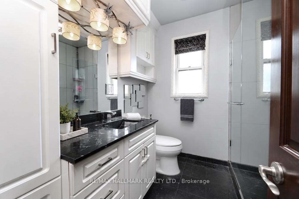 Photo 16 of 11 Brookside Drive, Mississauga, Streetsville — HOMEH