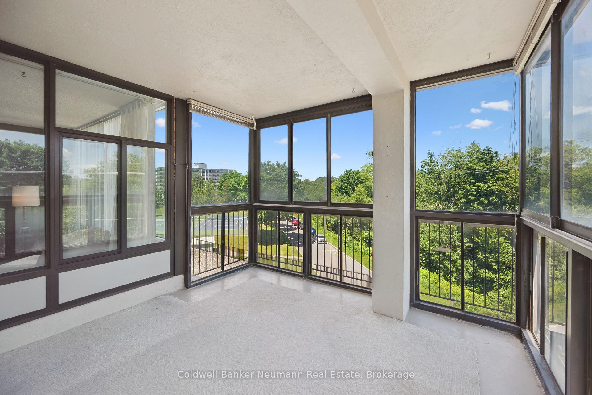 Photo 28 of Unit 305, 23 Woodlawn Road E, Guelph, Riverside Park — HOMEH