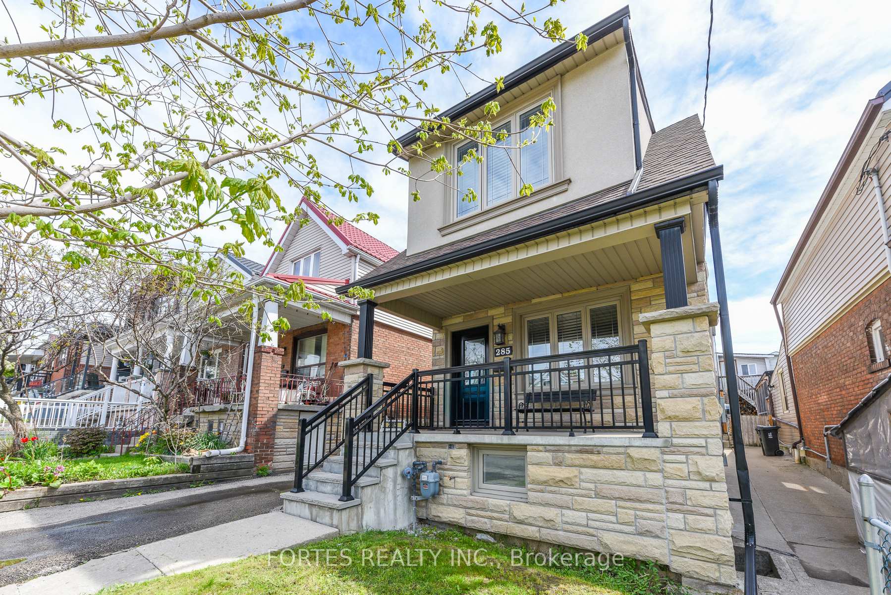Photo 1 of 285 Gilbert Avenue, Toronto, Caledonia-Fairbank — HOMEH