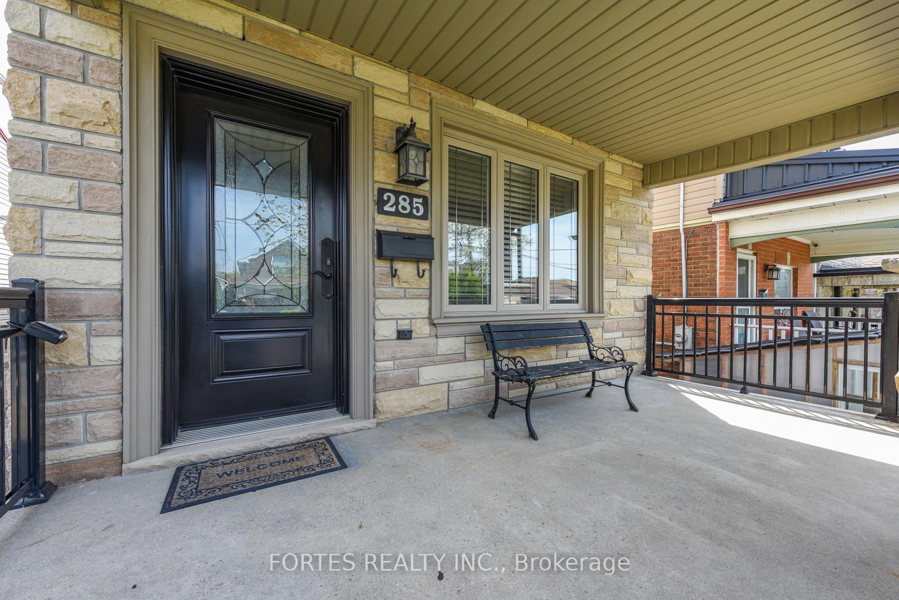 Photo 3 of 285 Gilbert Avenue, Toronto, Caledonia-Fairbank — HOMEH