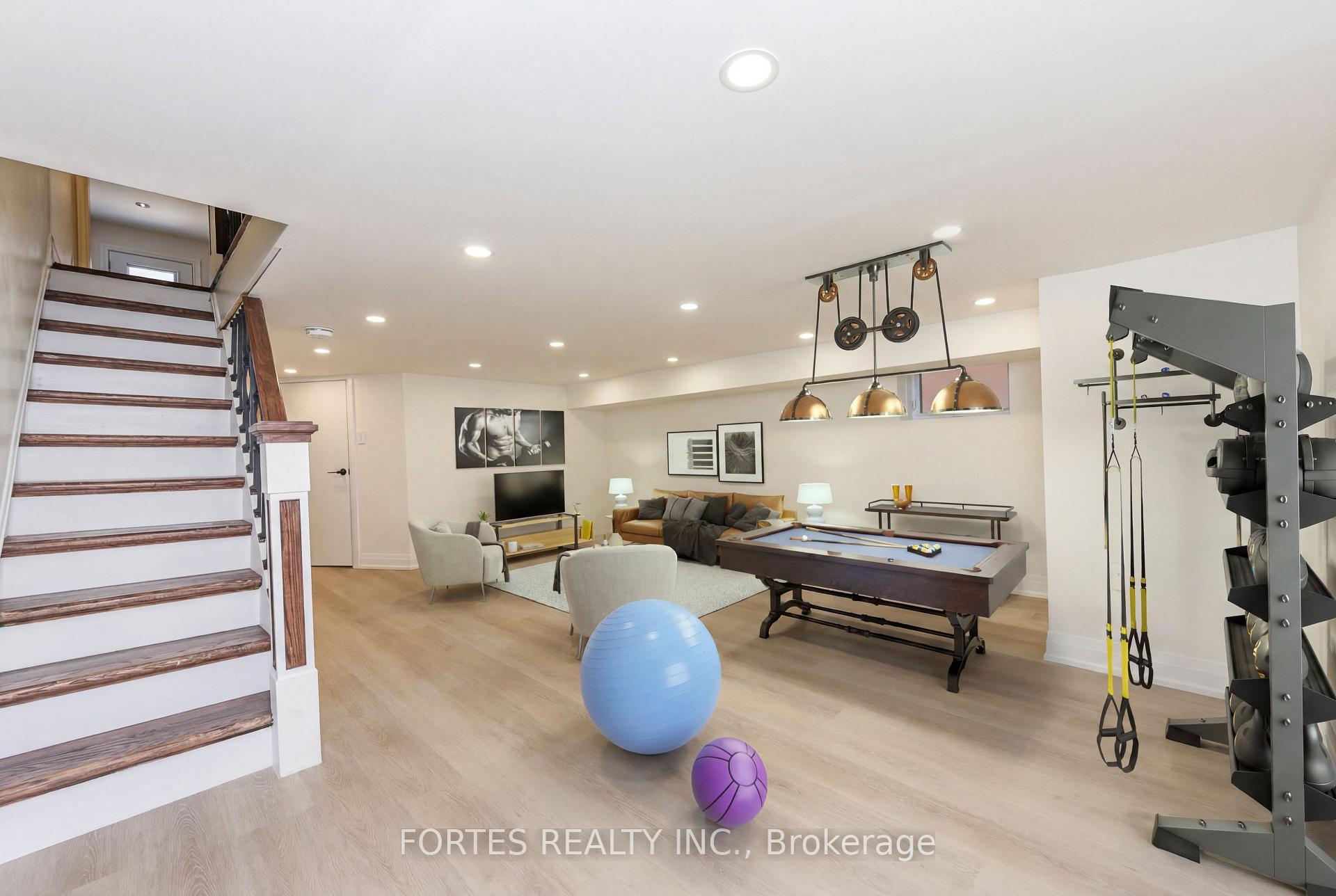 Photo 29 of 285 Gilbert Avenue, Toronto, Caledonia-Fairbank — HOMEH