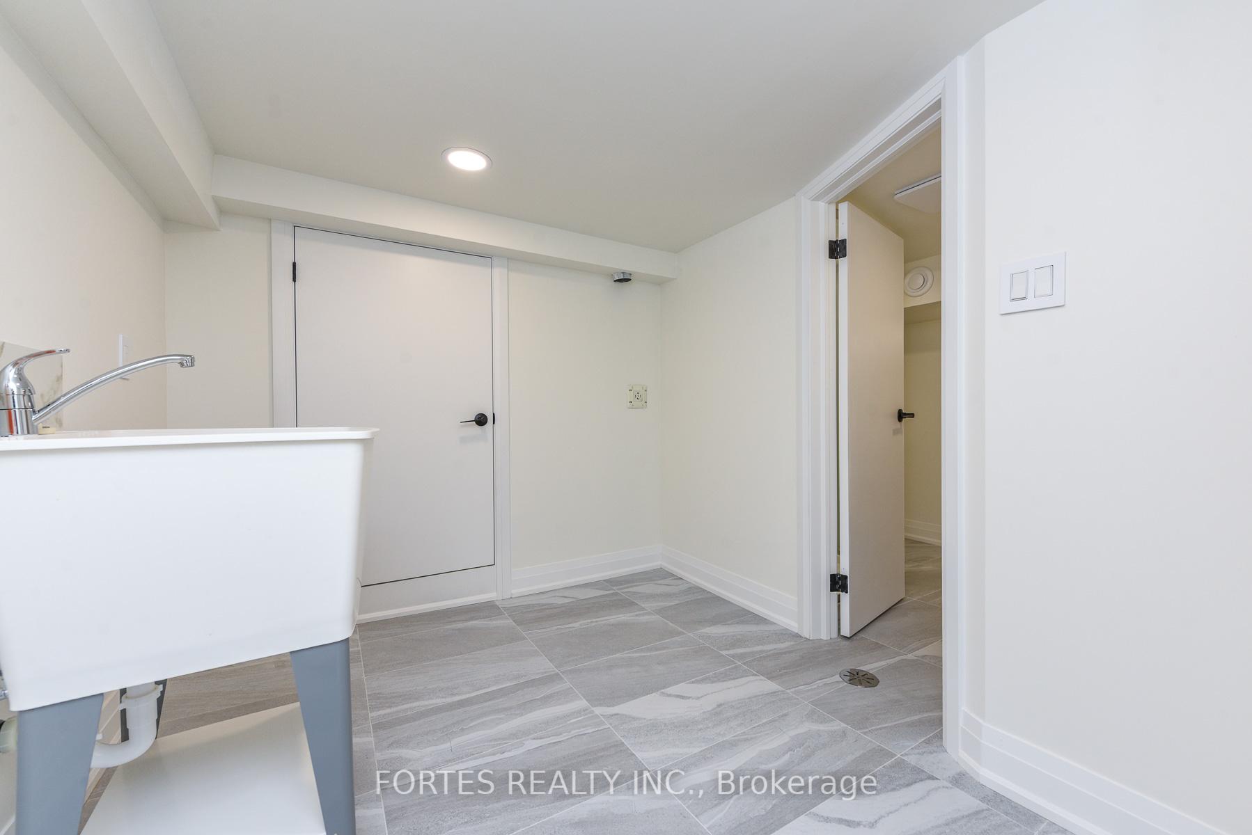 Photo 35 of 285 Gilbert Avenue, Toronto, Caledonia-Fairbank — HOMEH