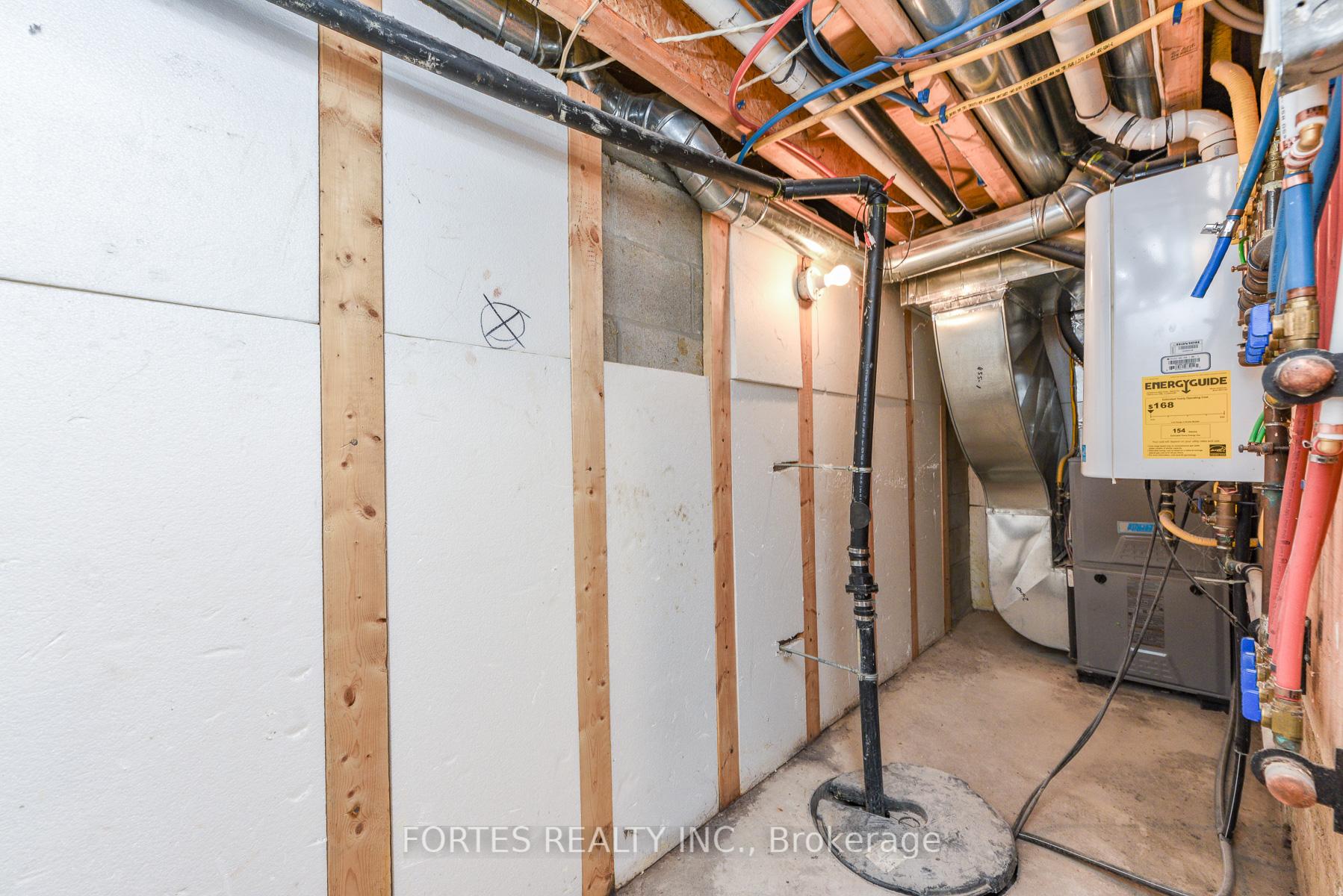 Photo 36 of 285 Gilbert Avenue, Toronto, Caledonia-Fairbank — HOMEH