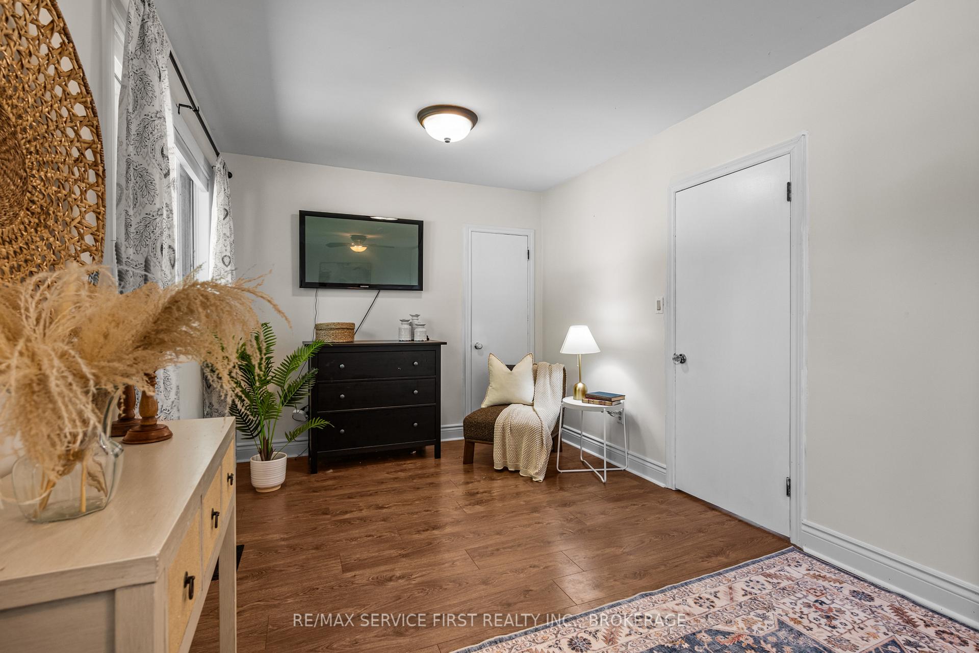 Photo 23 of 447 McEwen Drive, Kingston, City SouthWest — HOMEH