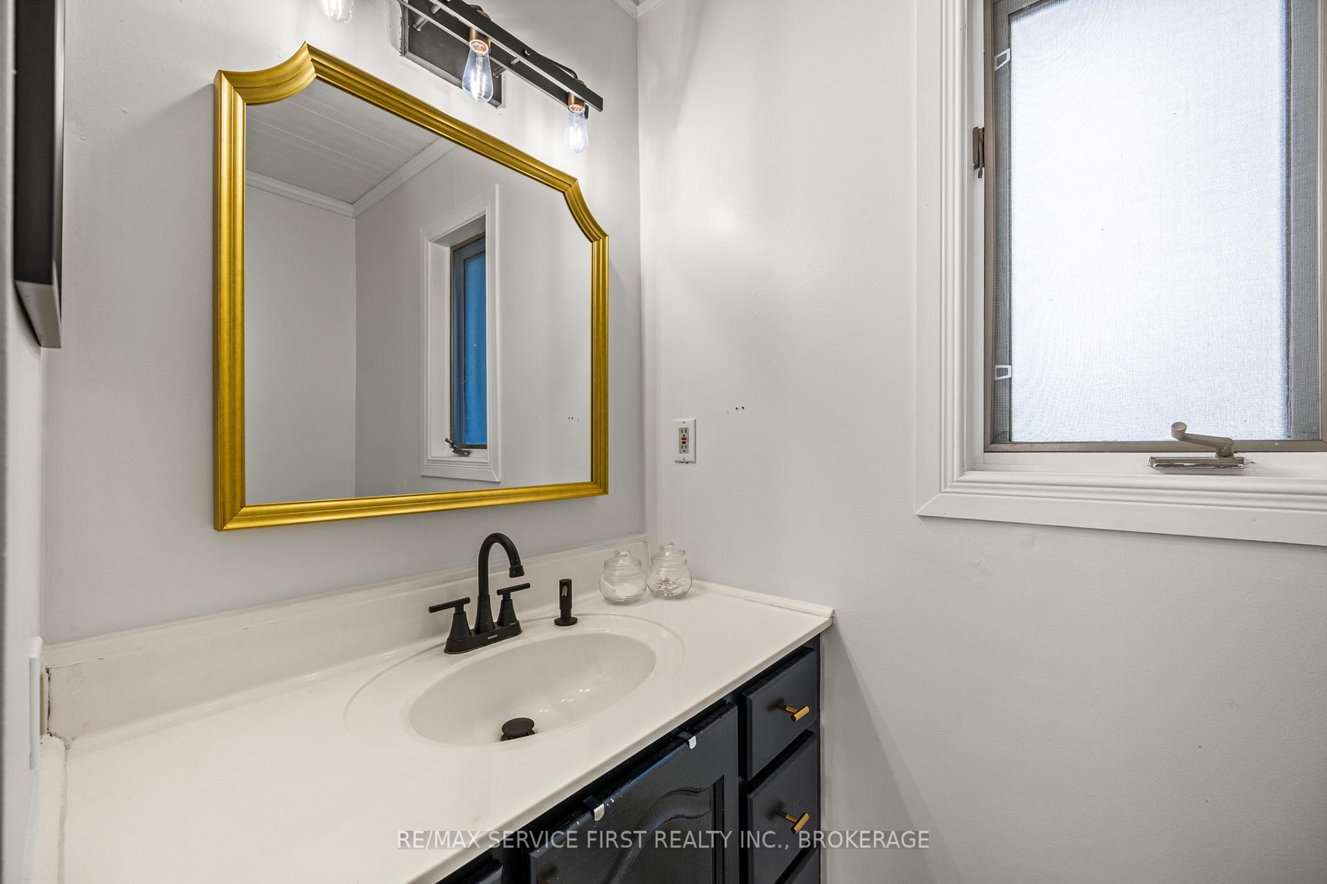 Photo 29 of 447 McEwen Drive, Kingston, City SouthWest — HOMEH