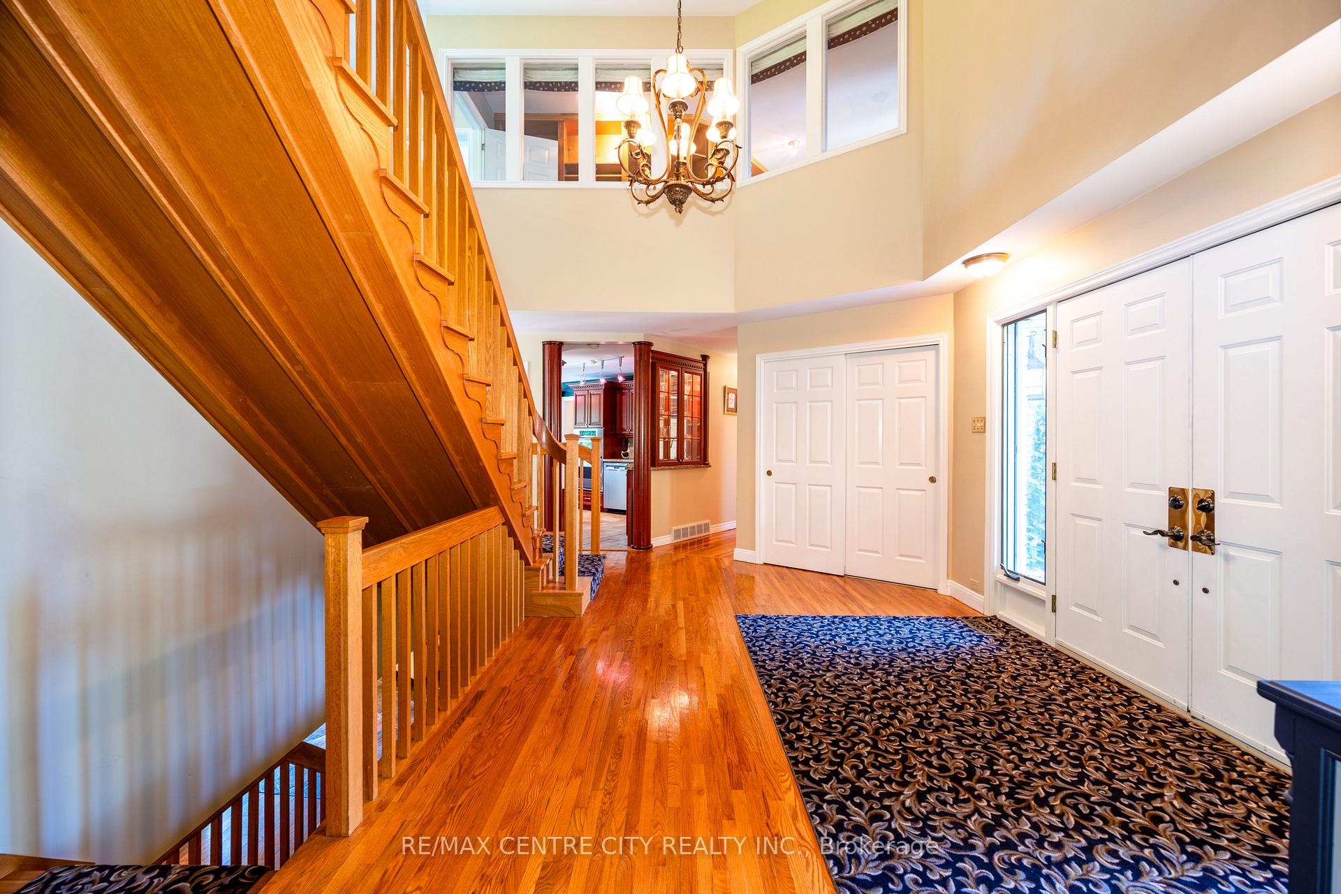 Photo 12 of 255 Mill Pond Crescent, Strathroy-Caradoc, NE — HOMEH