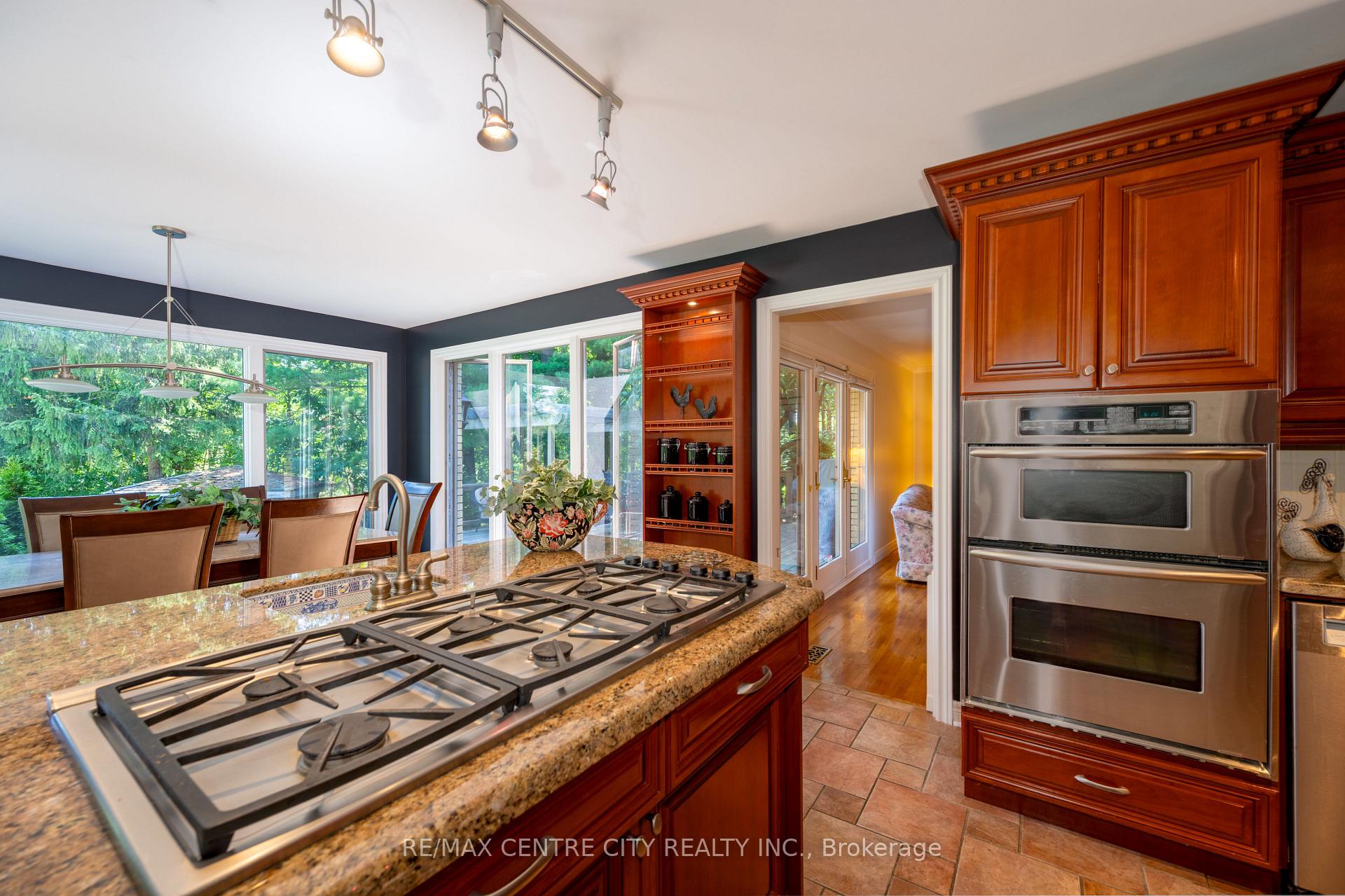 Photo 19 of 255 Mill Pond Crescent, Strathroy-Caradoc, NE — HOMEH