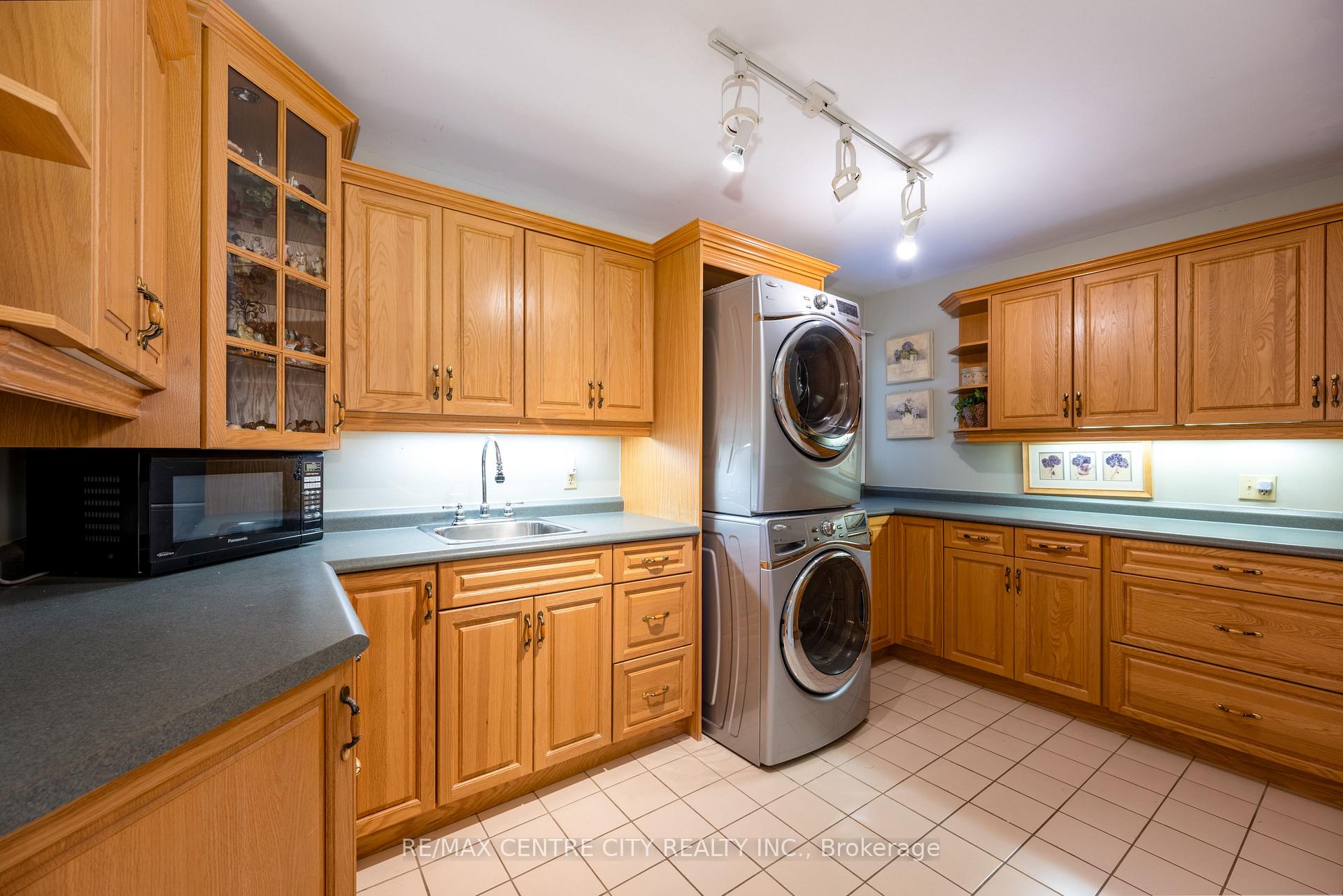 Photo 26 of 255 Mill Pond Crescent, Strathroy-Caradoc, NE — HOMEH