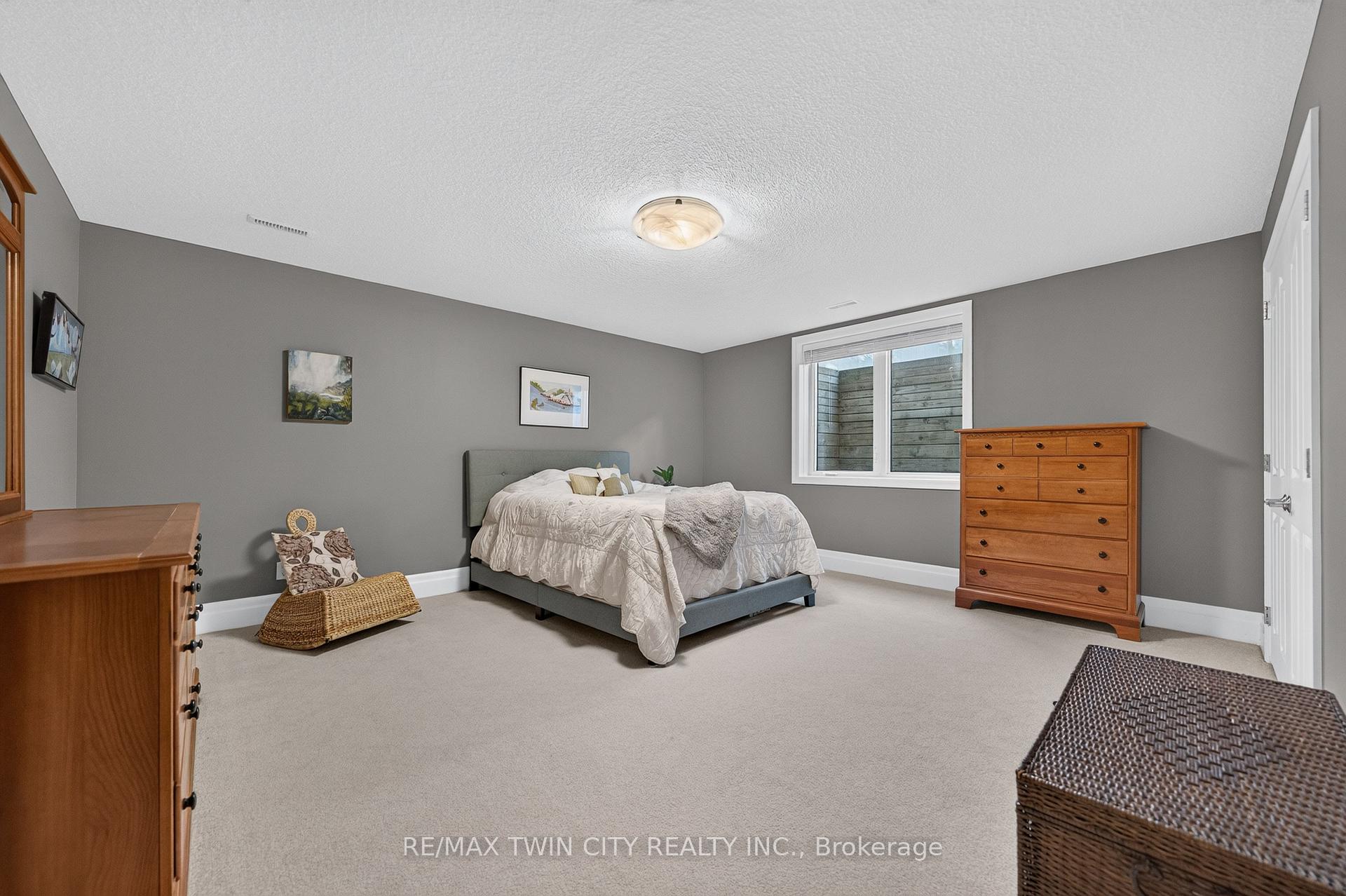 Photo 36 of 6 Eldale Road, Woolwich, Elmira — HOMEH