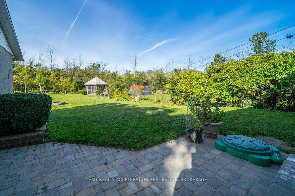 Photo 28 of 504 Coronation Boulevard, Loyalist, Amherstview — HOMEH
