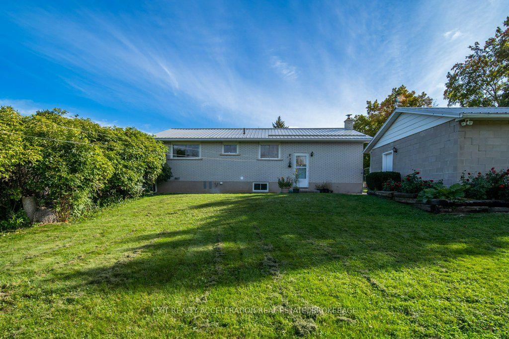 Photo 30 of 504 Coronation Boulevard, Loyalist, Amherstview — HOMEH