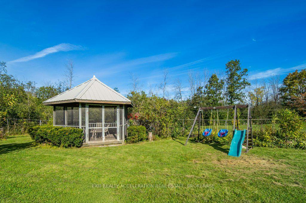 Photo 34 of 504 Coronation Boulevard, Loyalist, Amherstview — HOMEH