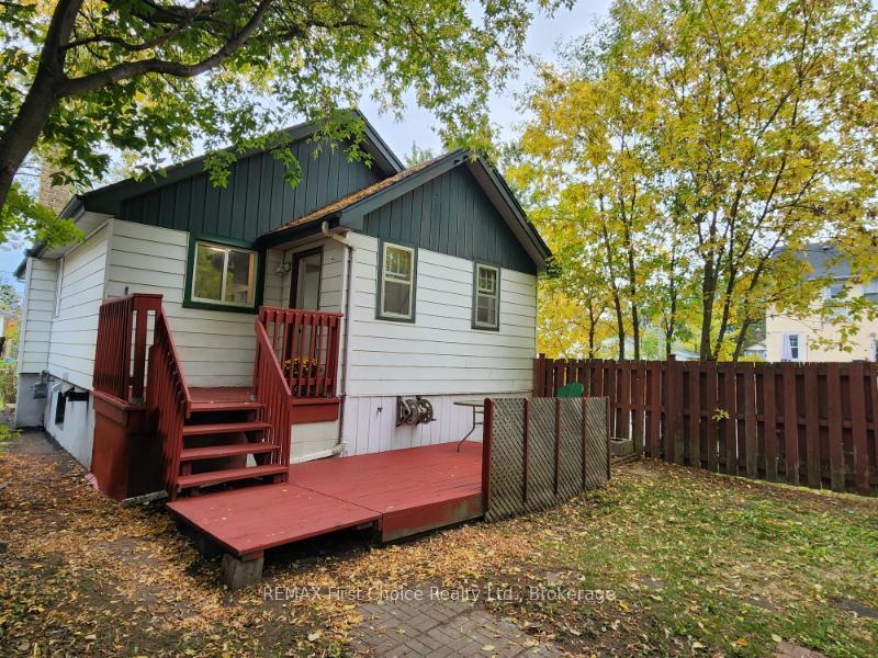Photo 5 of 380 Queen Street, Thunder Bay, Court / Cumberland — HOMEH