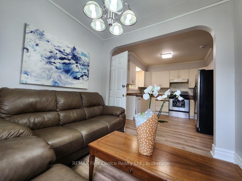 Photo 19 of 380 Queen Street, Thunder Bay, Court / Cumberland — HOMEH