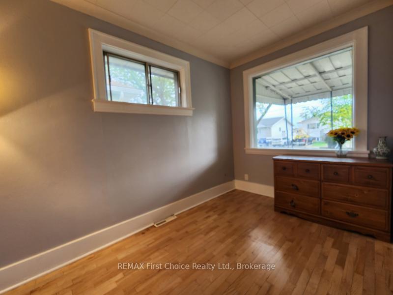 Photo 20 of 380 Queen Street, Thunder Bay, Court / Cumberland — HOMEH