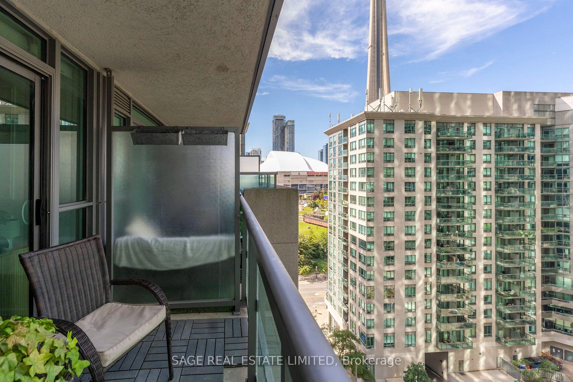 Photo 28 of Unit 1605, 19 Grand Trunk Crescent, Toronto, Waterfront Communities — HOMEH