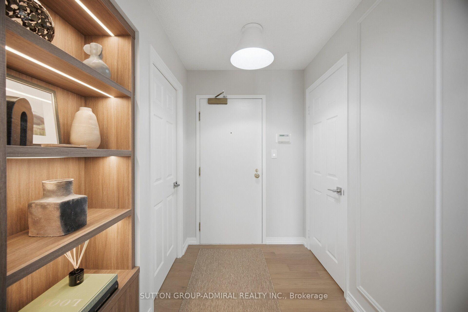 Photo 2 of Unit 411, 1 Aberfoyle Crescent, Etobicoke, Islington-City Centre West — HOMEH