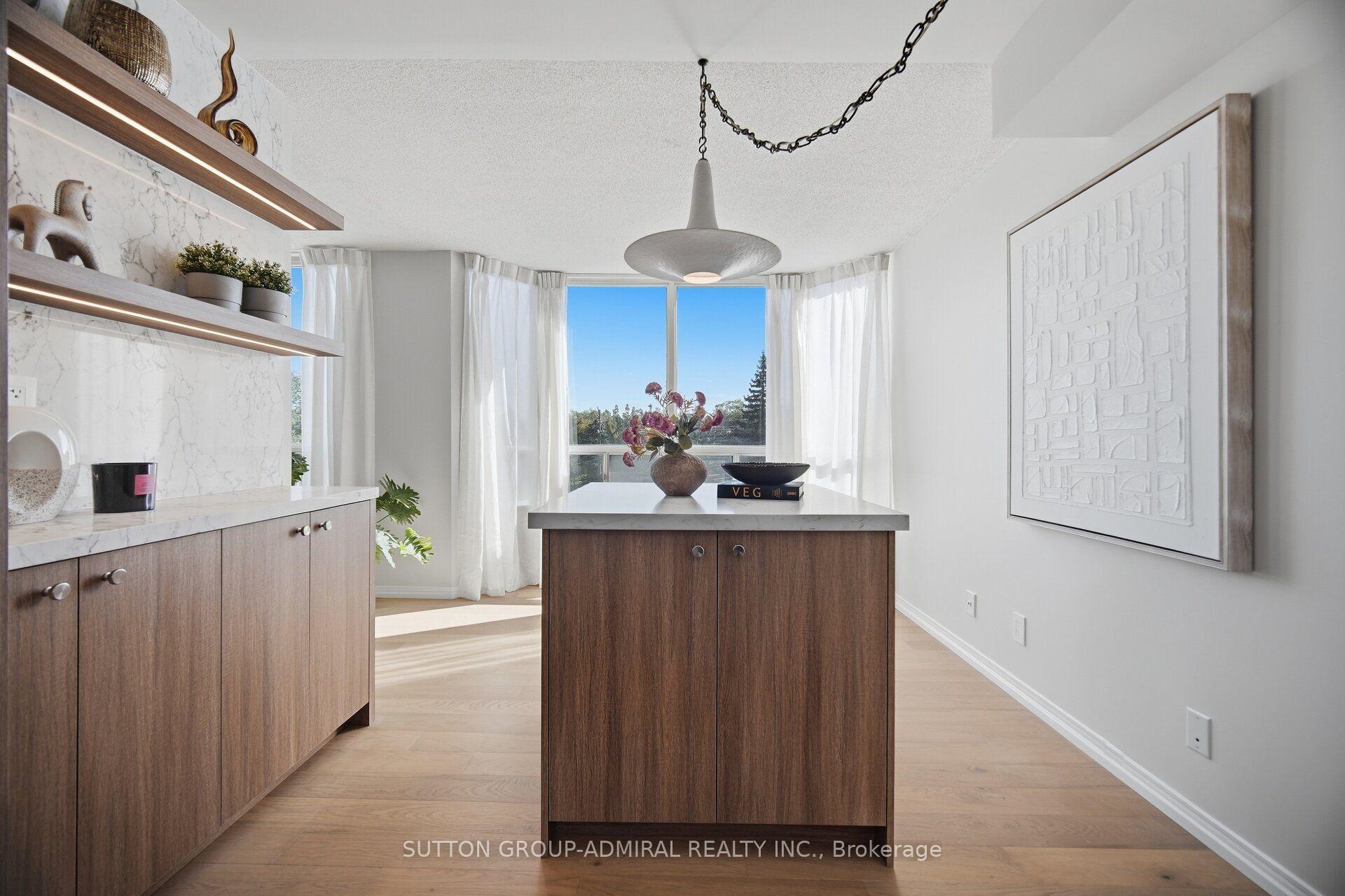 Photo 6 of Unit 411, 1 Aberfoyle Crescent, Etobicoke, Islington-City Centre West — HOMEH