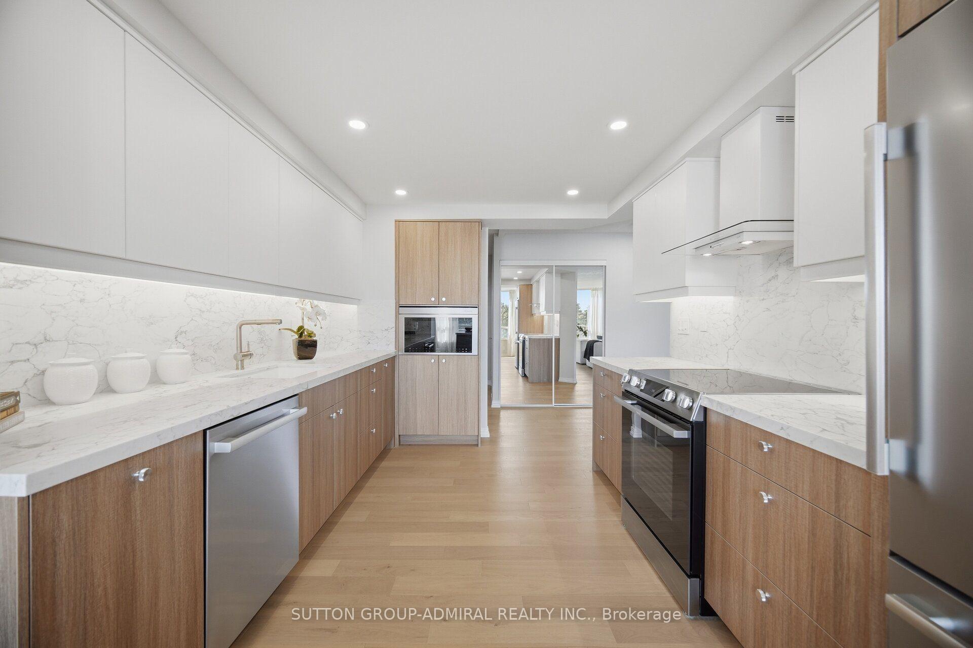 Photo 8 of Unit 411, 1 Aberfoyle Crescent, Etobicoke, Islington-City Centre West — HOMEH