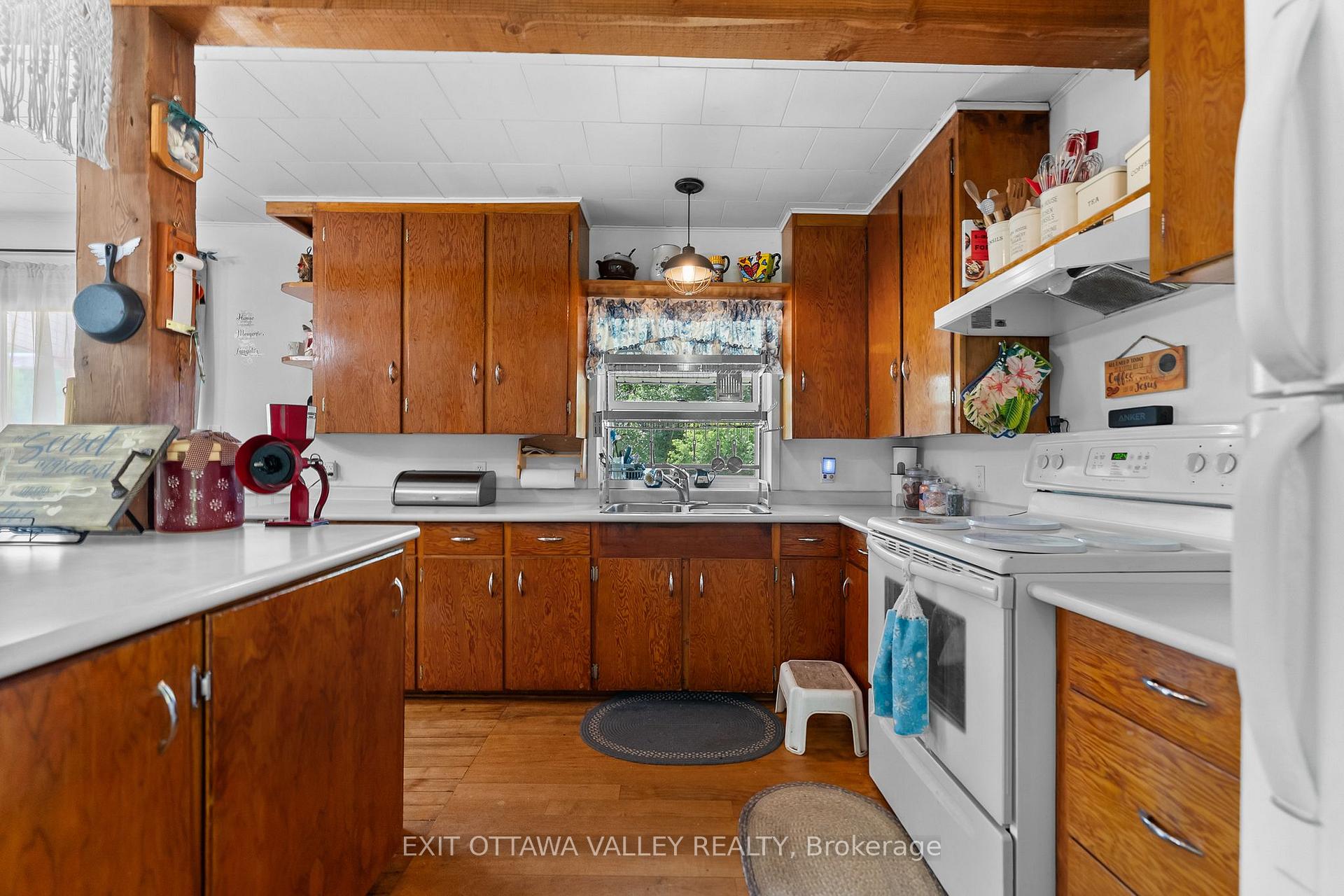Photo 12 of 162 Highway No. 28, Addington Highlands, Addington Highlands — HOMEH