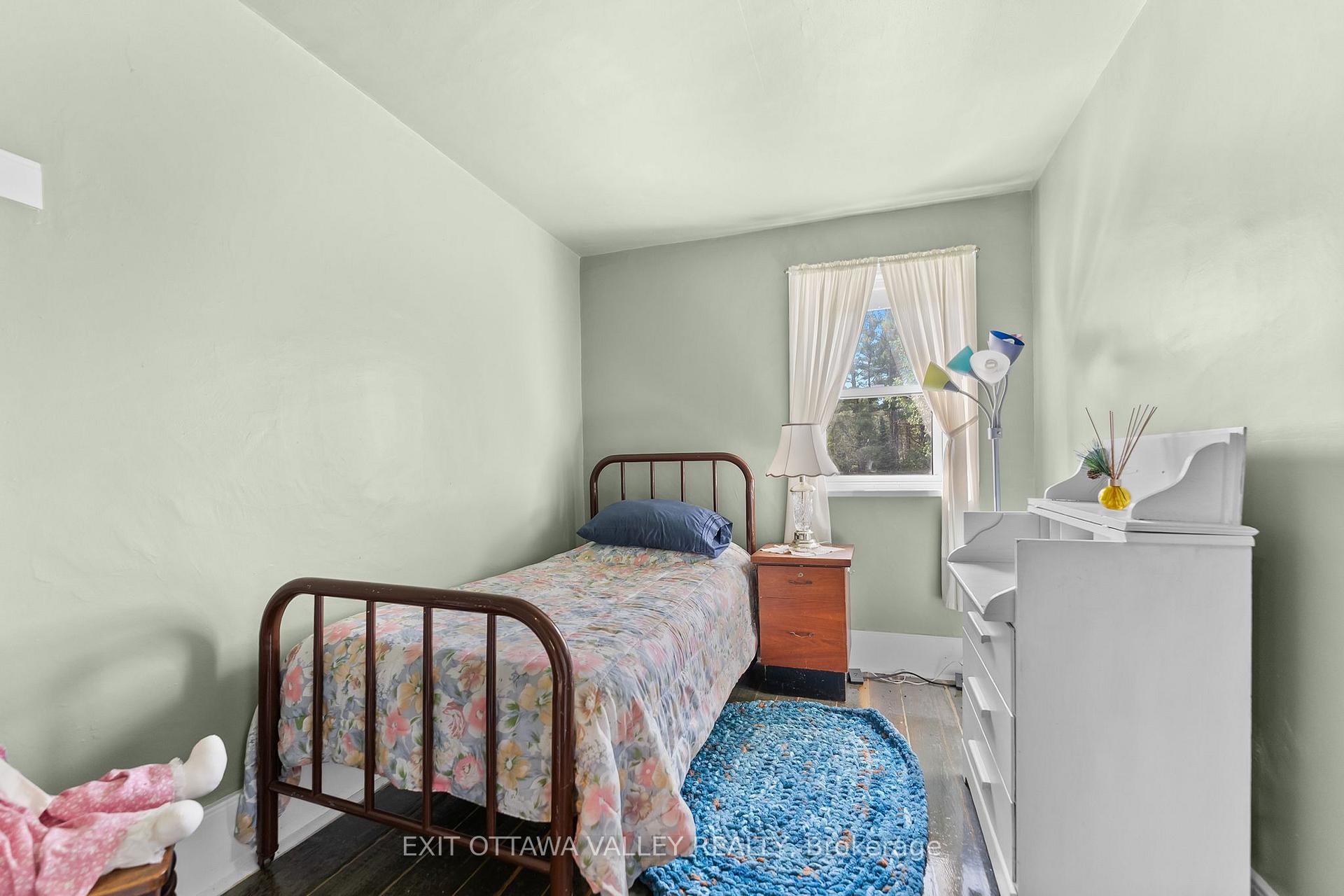 Photo 18 of 162 Highway No. 28, Addington Highlands, Addington Highlands — HOMEH