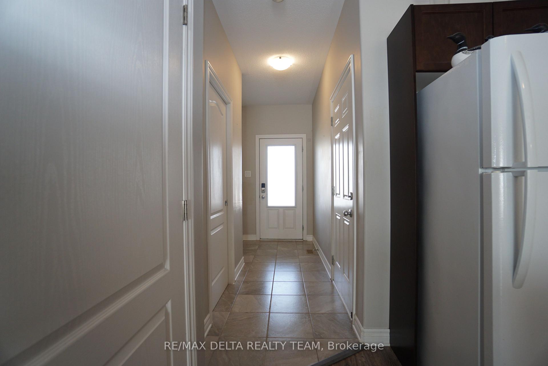 Photo 3 of 92 Bellwood Drive, Arnprior, Arnprior — HOMEH