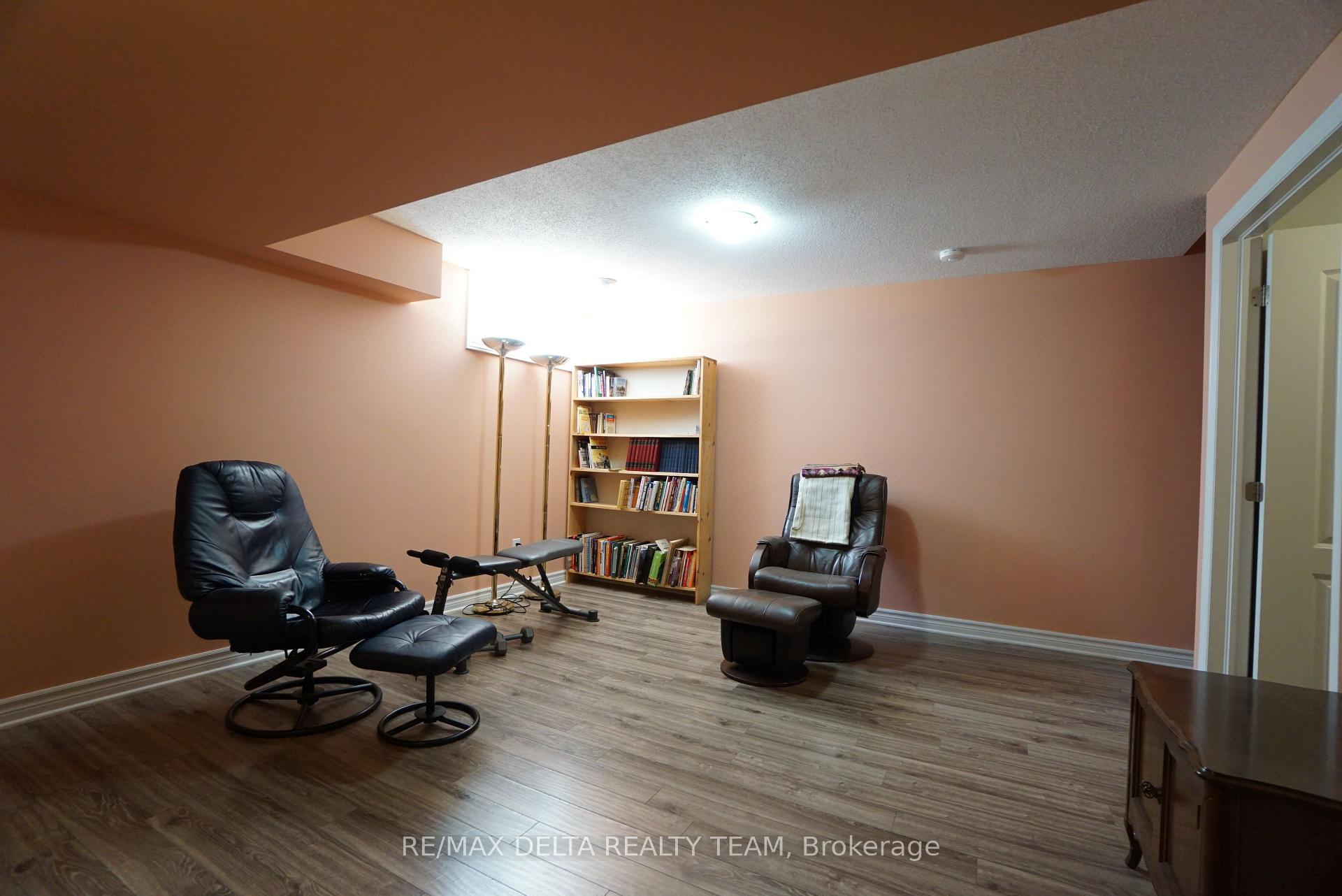 Photo 23 of 92 Bellwood Drive, Arnprior, Arnprior — HOMEH