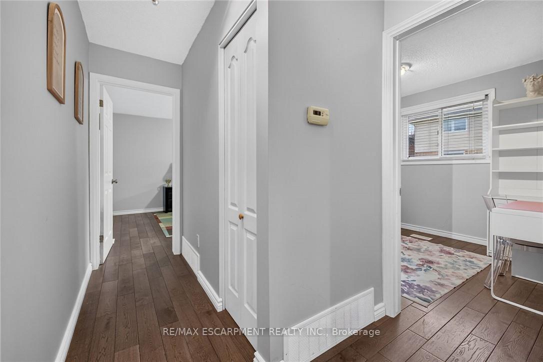 Photo 39 of 10 Krafty Court, Hamilton, Mountview — HOMEH