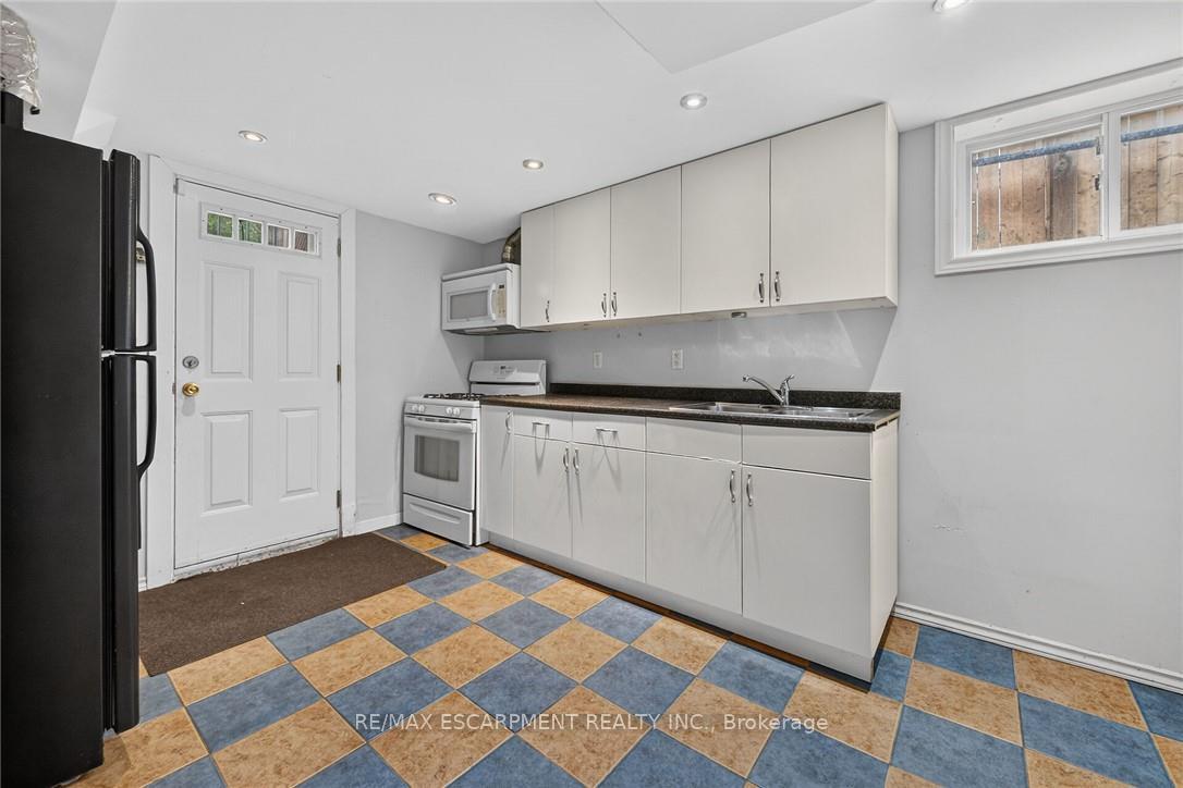 Photo 58 of 10 Krafty Court, Hamilton, Mountview — HOMEH