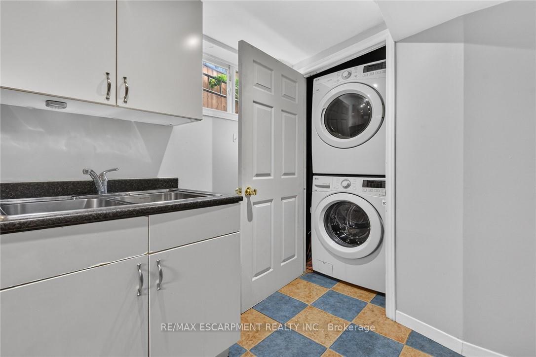 Photo 59 of 10 Krafty Court, Hamilton, Mountview — HOMEH