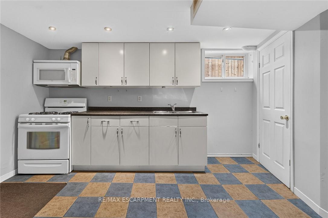 Photo 79 of 10 Krafty Court, Hamilton, Mountview — HOMEH