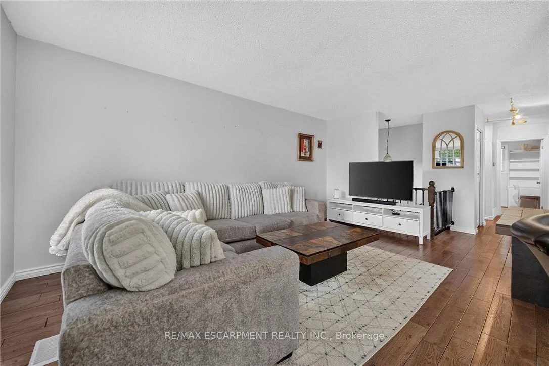 Photo 14 of 10 Krafty Court, Hamilton, Mountview — HOMEH