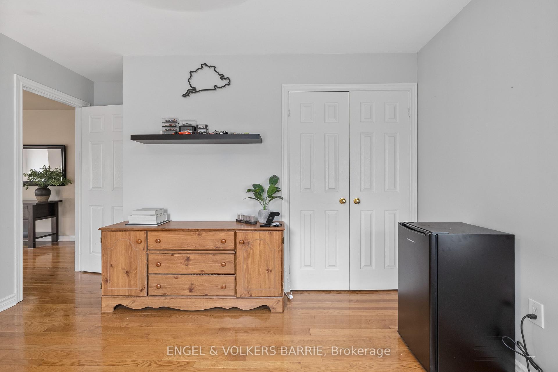 Photo 29 of 19 Grand Forest Drive, Barrie, Bayshore — HOMEH