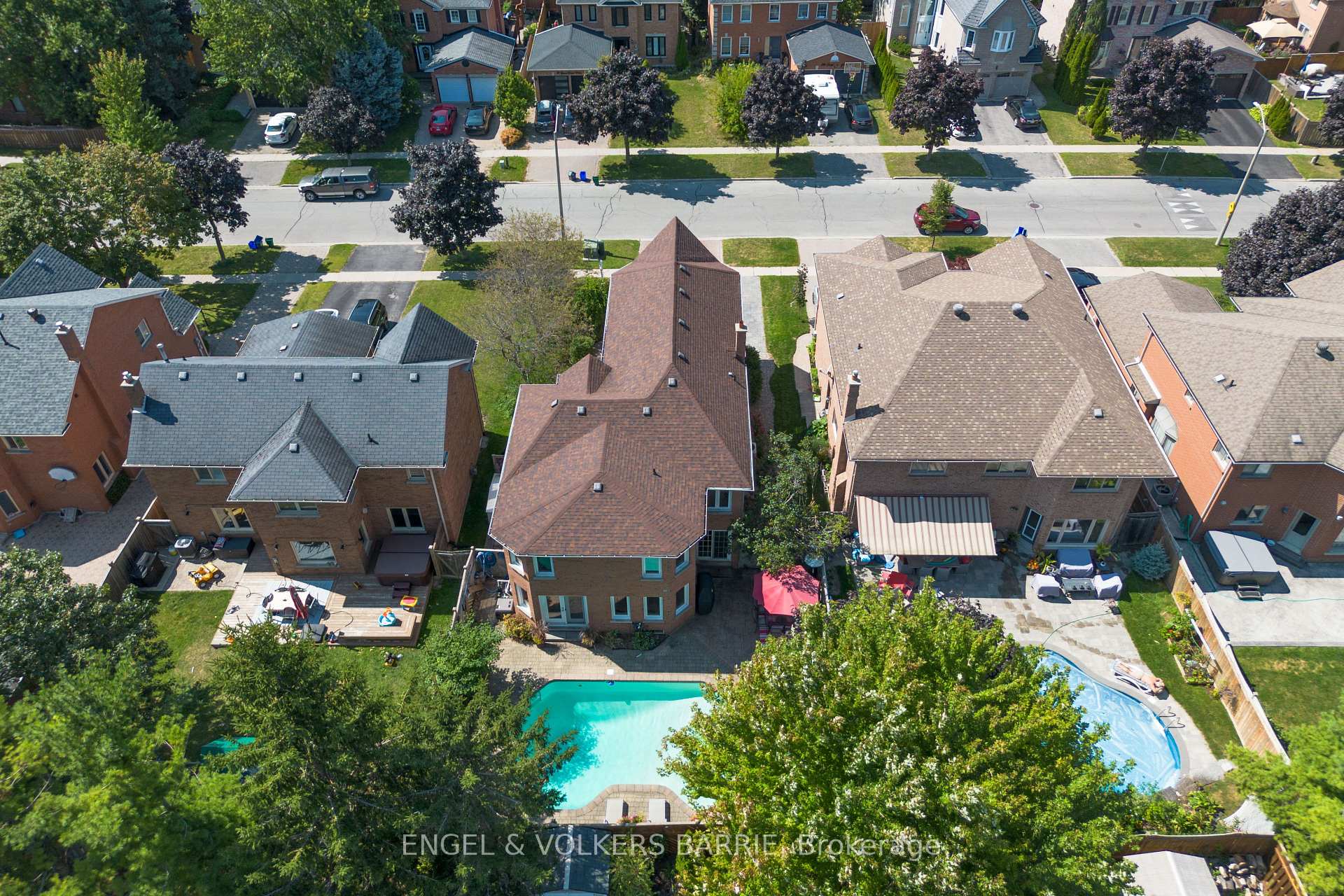 Photo 46 of 19 Grand Forest Drive, Barrie, Bayshore — HOMEH