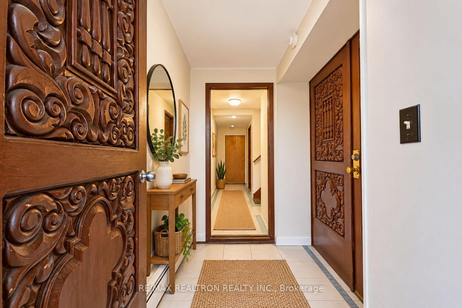 Photo 18 of 77 Chiswick Avenue, North York, Brookhaven-Amesbury — HOMEH