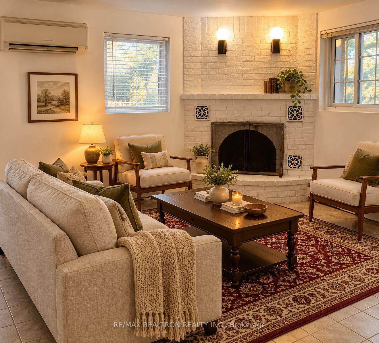 Photo 19 of 77 Chiswick Avenue, North York, Brookhaven-Amesbury — HOMEH