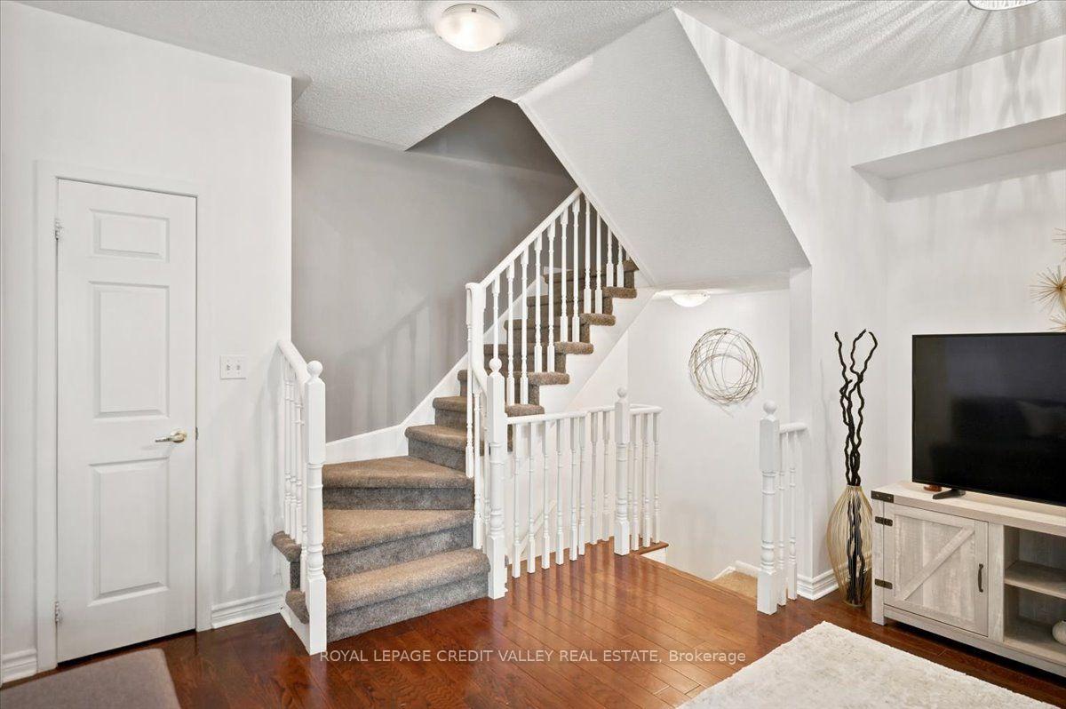 Photo 12 of Unit 55, 1250 St. Martins Drive, Pickering, Bay Ridges — HOMEH