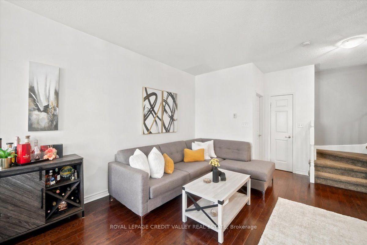 Photo 13 of Unit 55, 1250 St. Martins Drive, Pickering, Bay Ridges — HOMEH